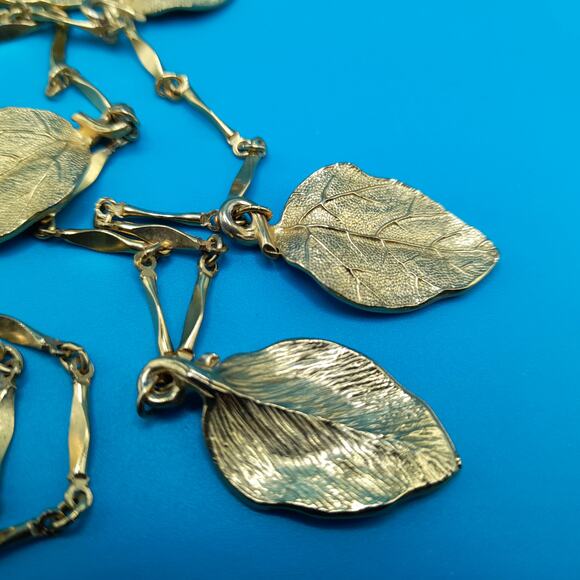 Vintage Dangling Leaves Long Chain Necklace, 29", 1960s Jewelry - Picture 14 of 15